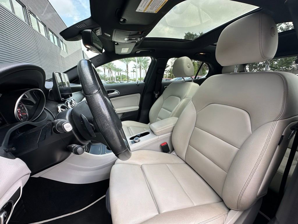 Used 2018 Mercedes-Benz GLA 250 4MATIC image 5