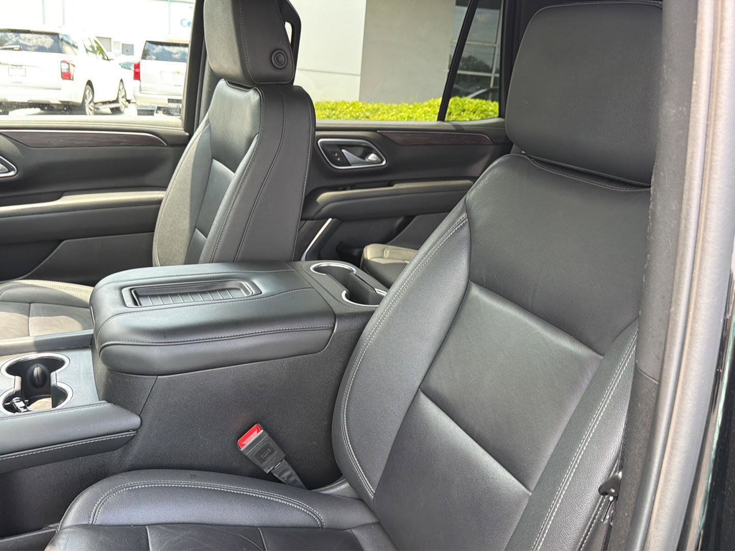 Used 2024 Chevrolet Tahoe LT RWD image 31