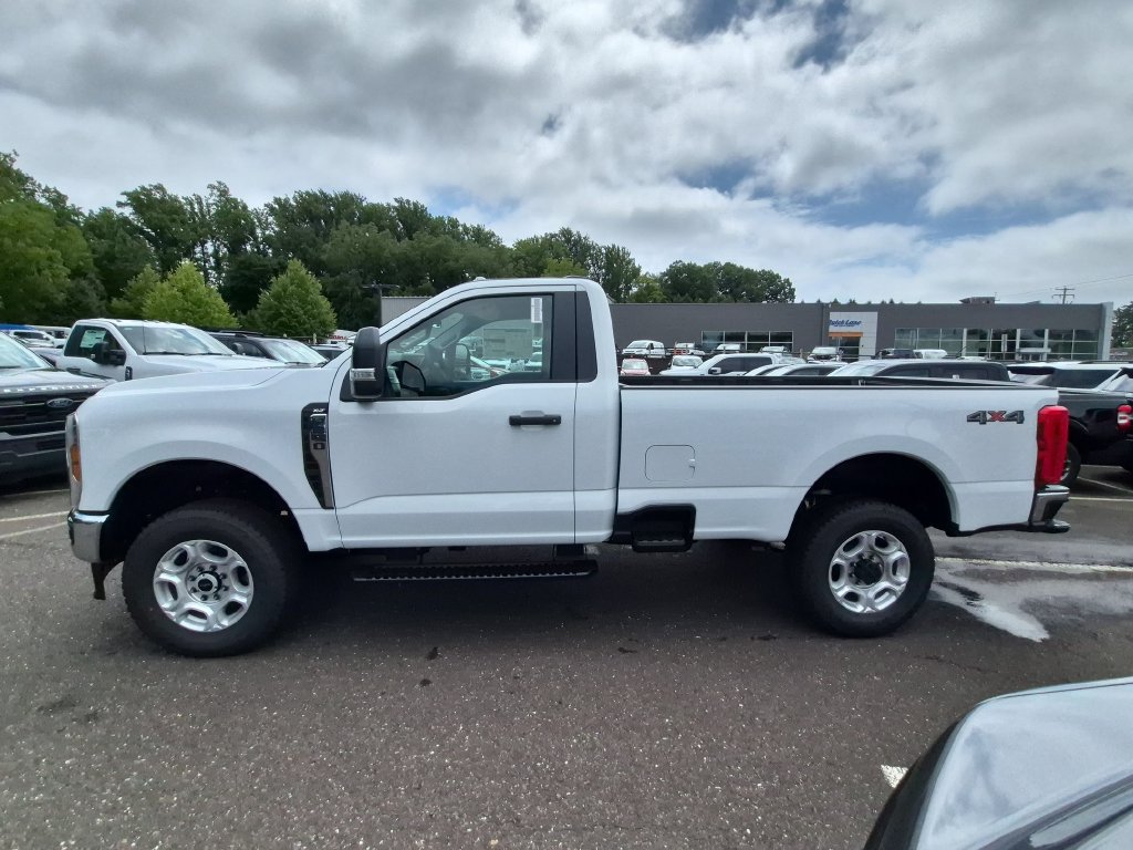 New 2026 Ford F250 XLT w/ Snow Plow/Camper Package AWD/4WD image 9