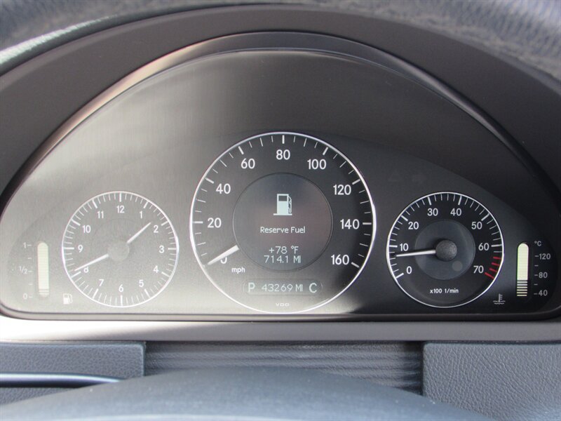 Used 2008 Mercedes-Benz CLK 350 Coupe image 17