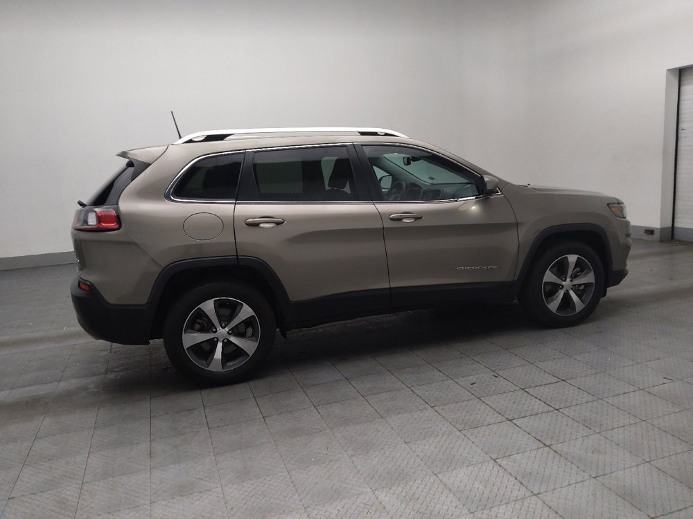 Used 2019 Jeep Cherokee Limited w/ Luxury Group AWD/4WD image 10