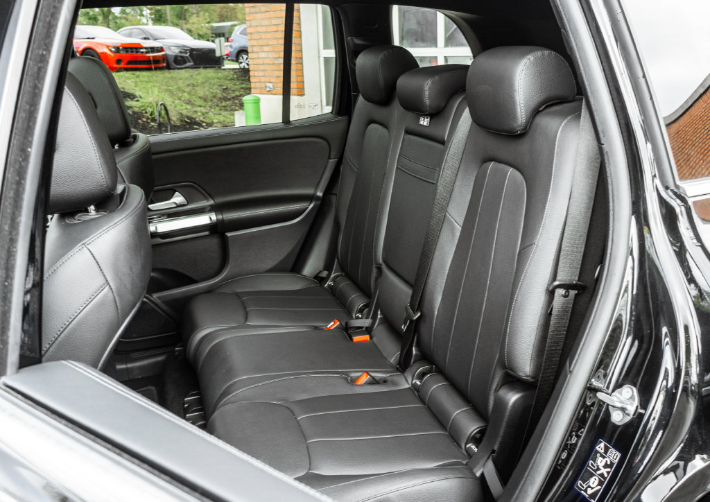 Used 2022 Mercedes-Benz GLB 250 4MATIC w/ Premium Package Lite image 25