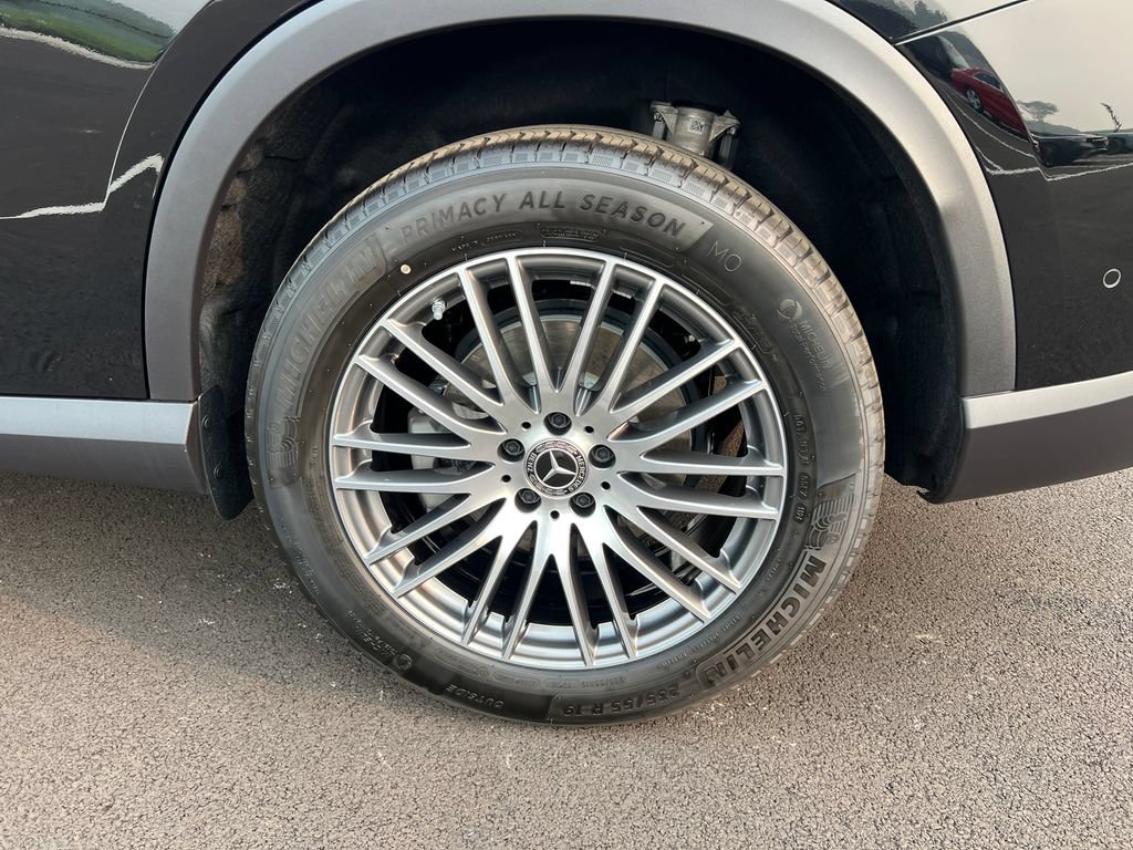 New 2026 Mercedes-Benz GLC 300 4MATIC image 32