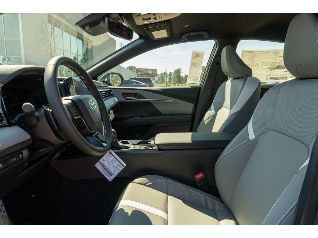 New 2026 Toyota Camry SE image 11