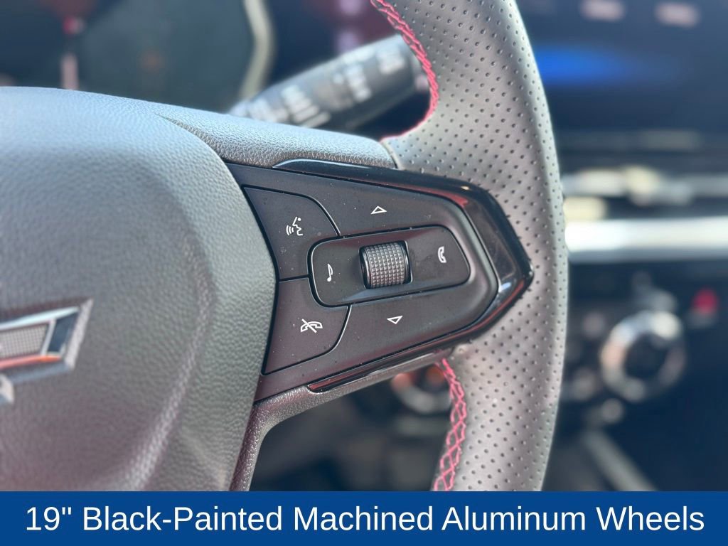 Used 2025 Chevrolet Trax RS w/ Sunroof Package image 14