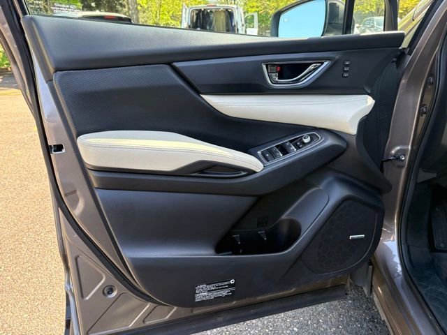 Used 2022 Subaru Ascent Limited w/ Technology Package AWD/4WD image 11