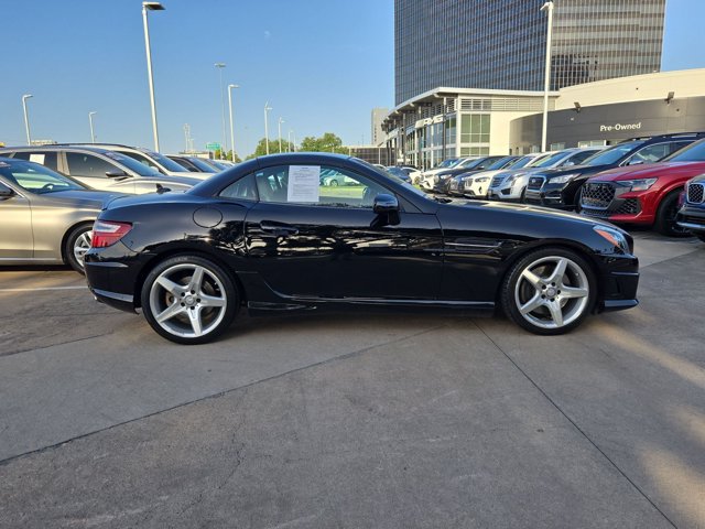 Used 2013 Mercedes-Benz SLK 250 image 4