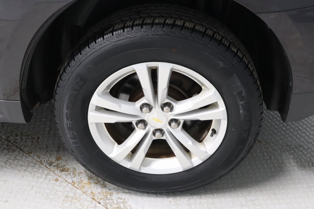 Used 2015 Chevrolet Equinox LT w/ Driver Convenience Package image 19