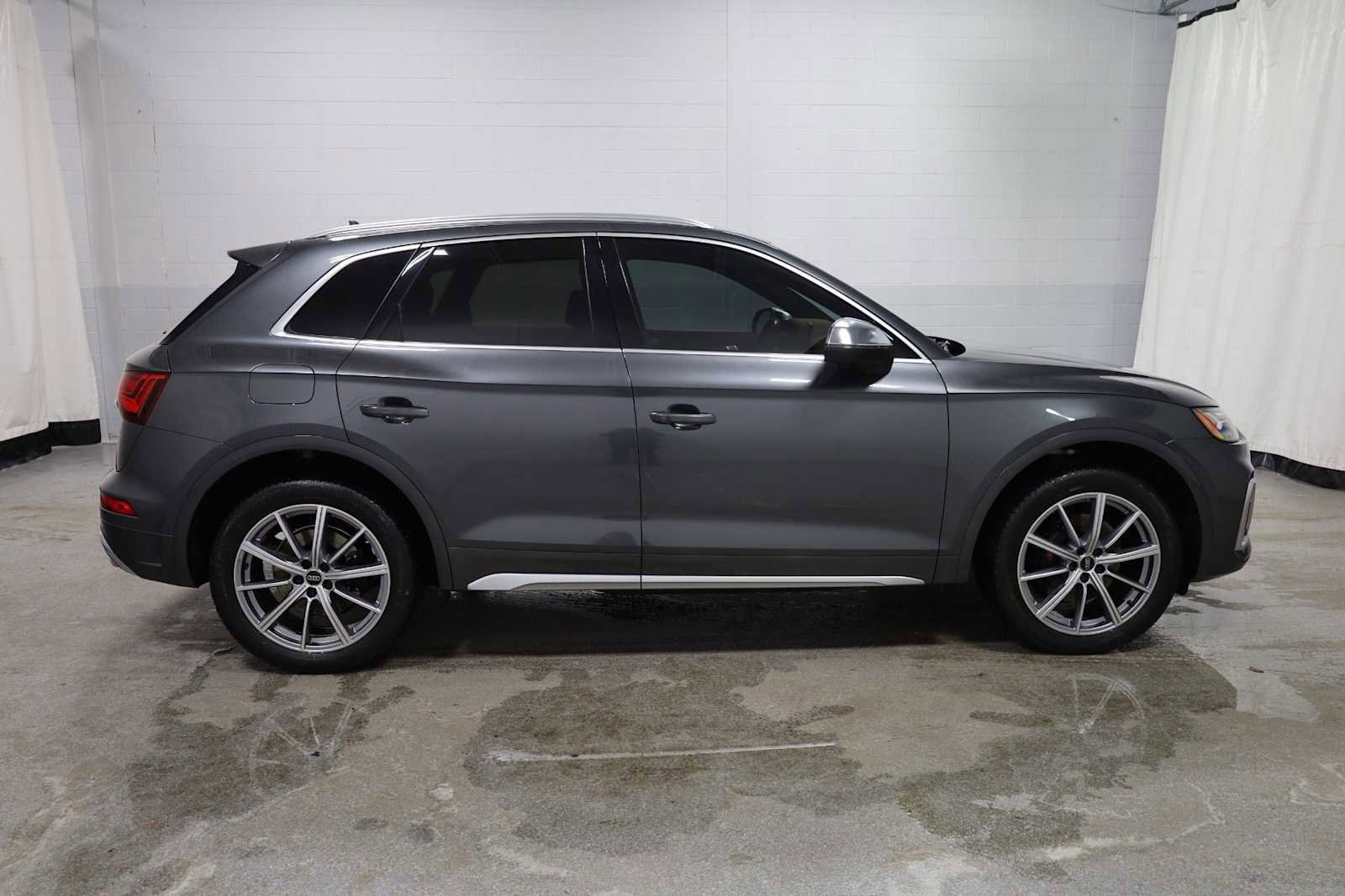 Used 2023 Audi SQ5 Premium Plus w/ Premium Plus Package image 10