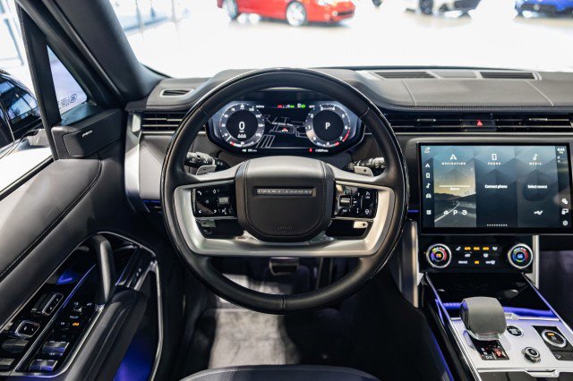 Used 2023 Land Rover Range Rover SE image 25