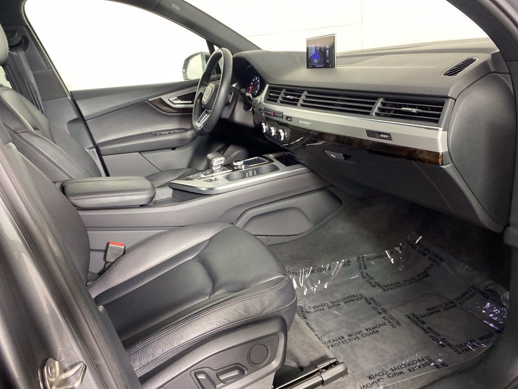 Used 2017 Audi Q7 2.0T Premium Plus w/ Premium Plus Package AWD/4WD image 33