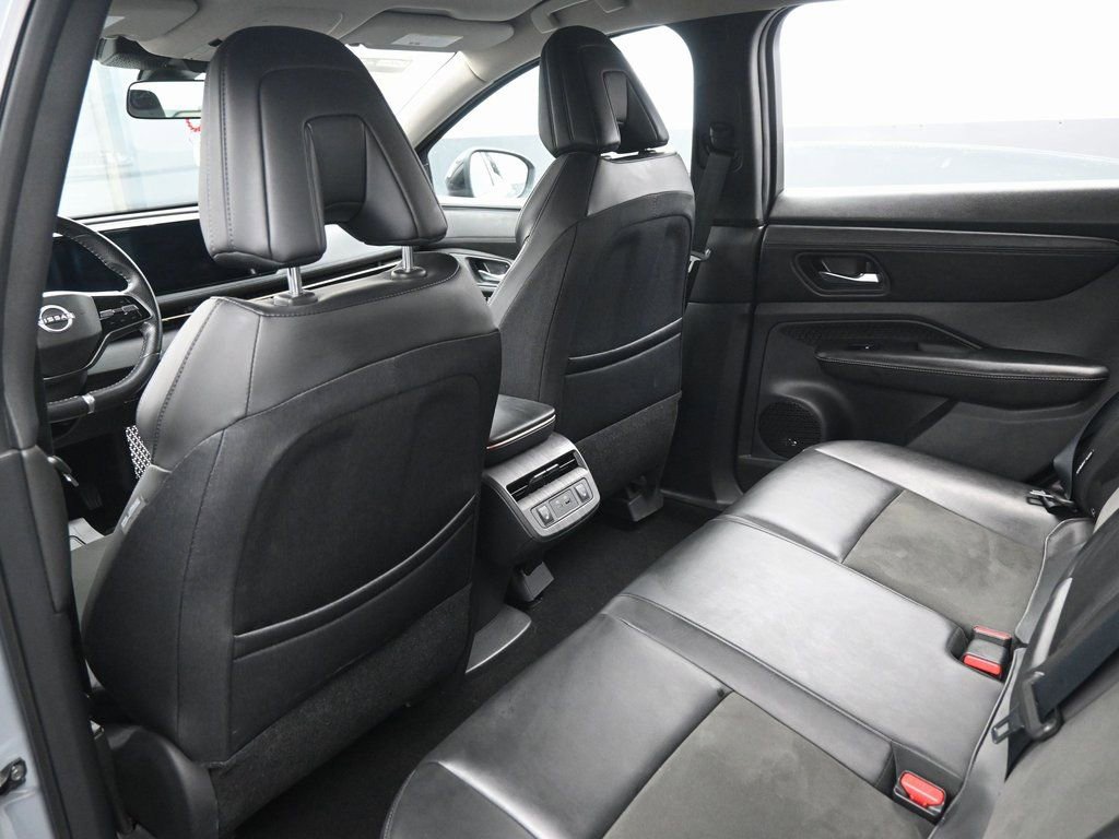 Used 2023 Nissan Ariya FWD image 29