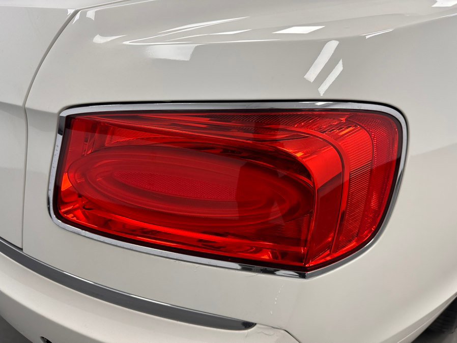 Used 2016 Bentley Flying Spur V8 image 14