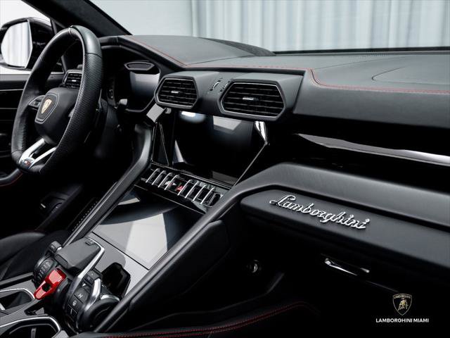 Used 2023 Lamborghini Urus S AWD/4WD image 40