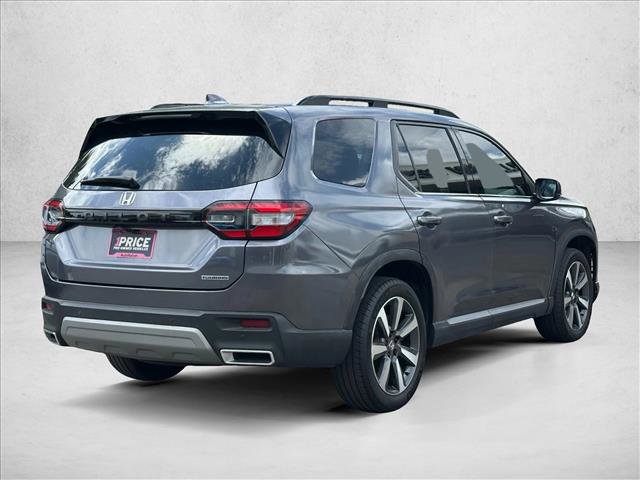 Used 2024 Honda Pilot Touring image 5