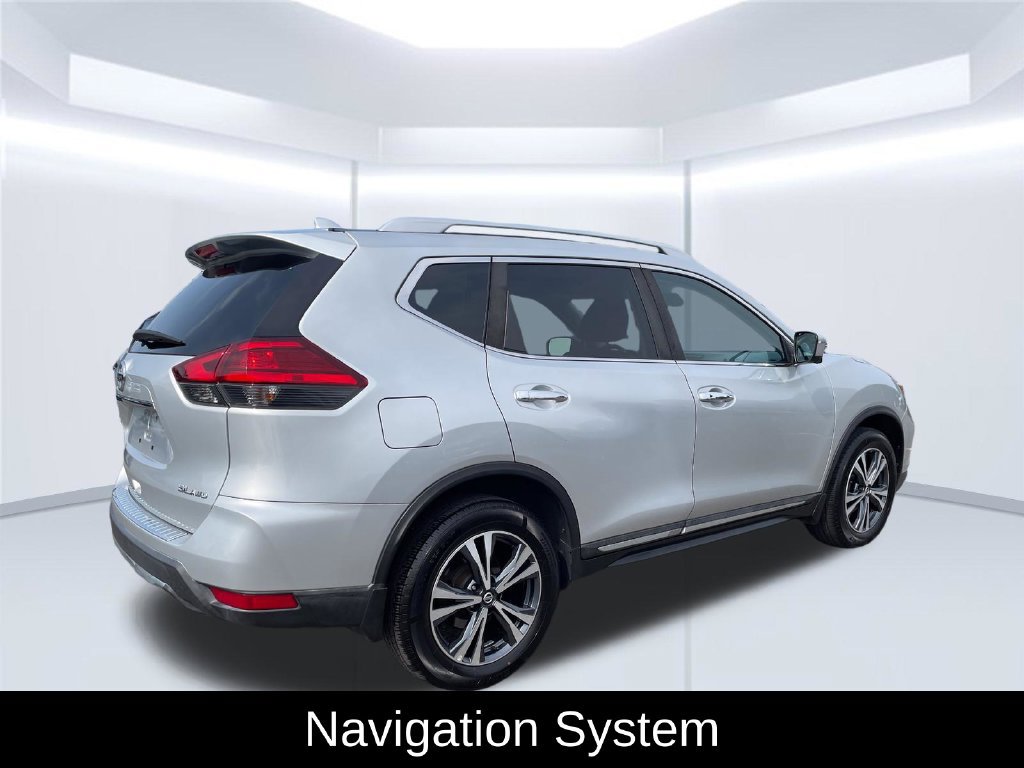 Used 2017 Nissan Rogue SL w/ SL Premium Package AWD/4WD image 6