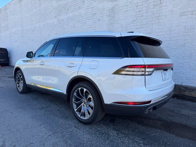 New 2027 Lincoln Aviator Reserve AWD/4WD image 8