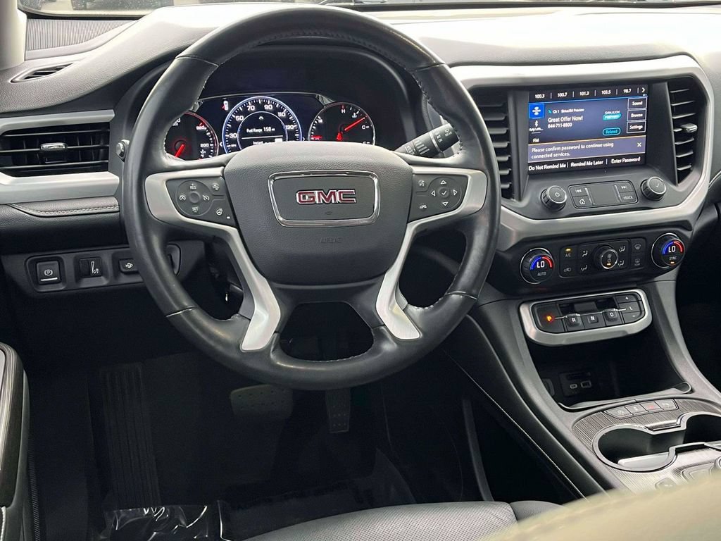 Used 2021 GMC Acadia SLT w/ Technology Package AWD/4WD image 2