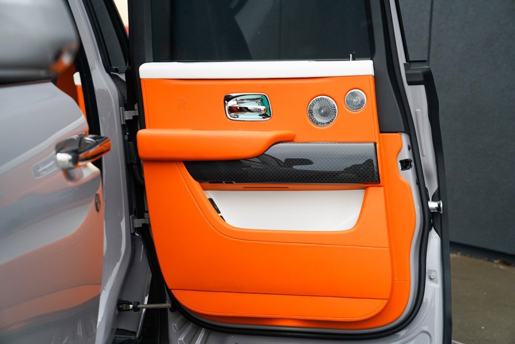 Certified 2024 Rolls-Royce Cullinan Black Badge w/ Driver's Package image 17