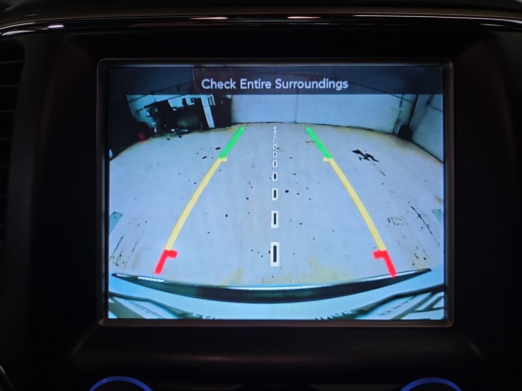 Used 2017 Jeep Grand Cherokee Overland w/ Jeep Active Safety Group image 19