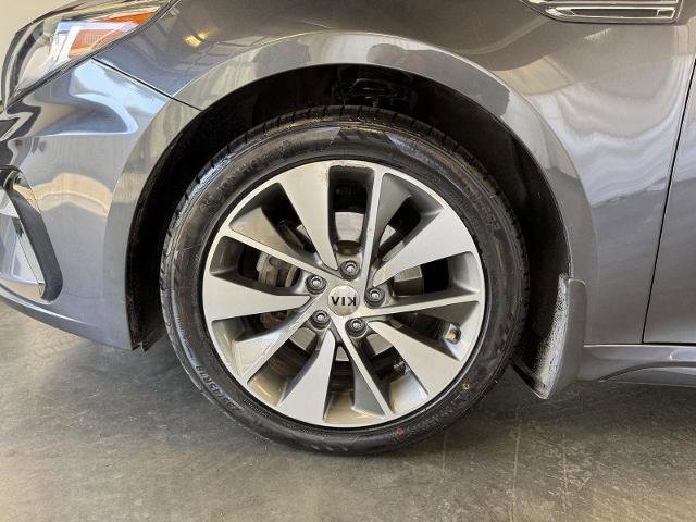 Used 2019 Kia Optima S image 9