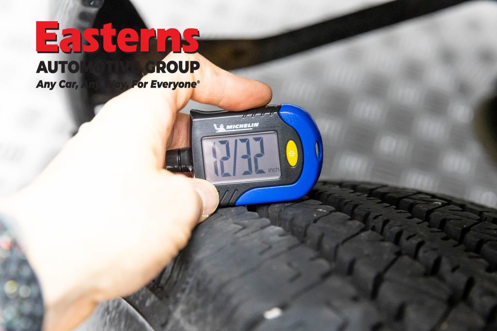 Used 2020 Chevrolet Express 2500 w/ Driver Convenience Package image 27