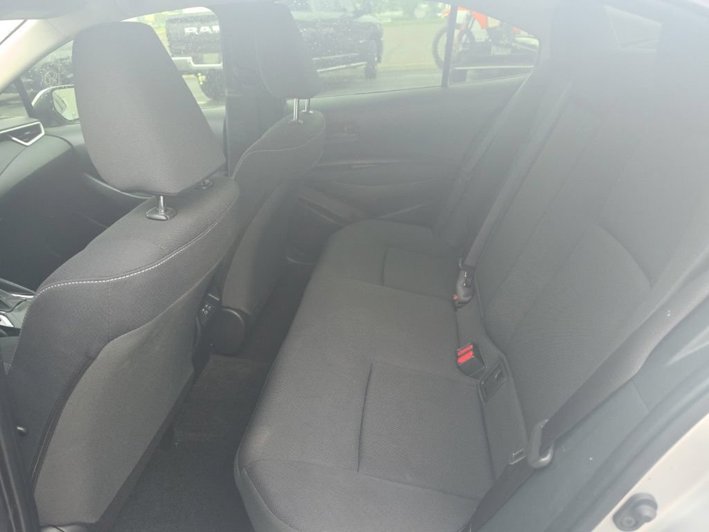 Used 2025 Toyota Corolla LE FWD image 25