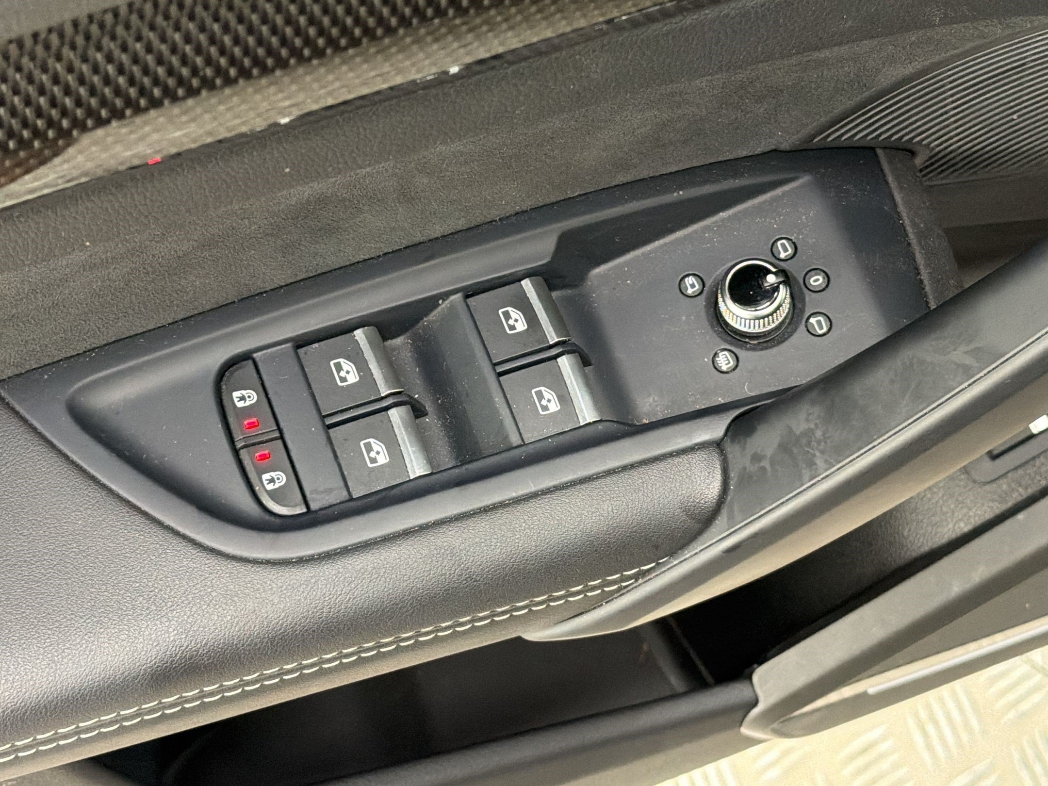Used 2024 Audi SQ5 Prestige AWD/4WD image 25