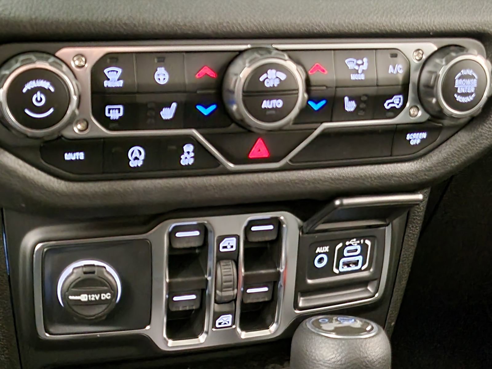 New 2025 Jeep Wrangler Sport S image 30