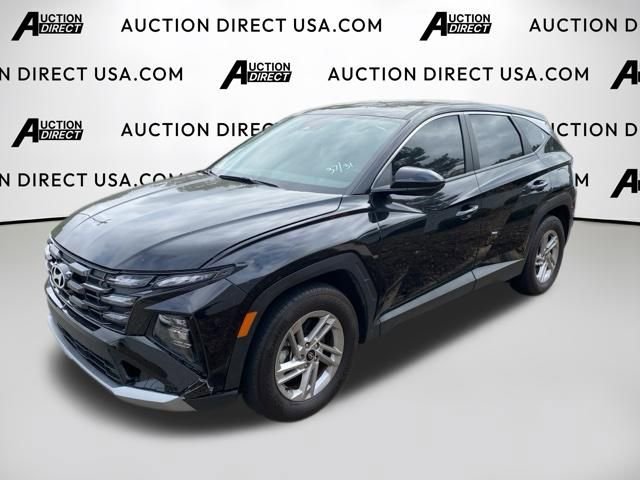 Used 2025 Hyundai Tucson SE FWD image 1