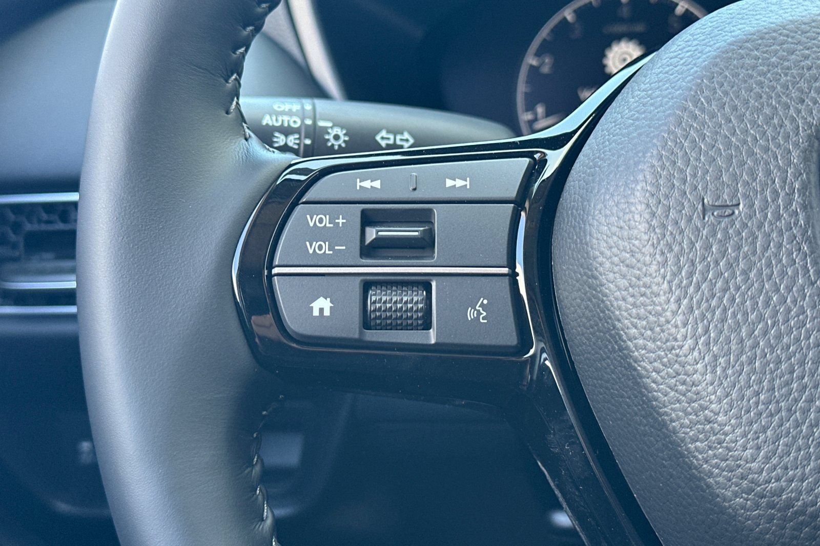 Certified 2026 Honda HR-V EX-L image 47
