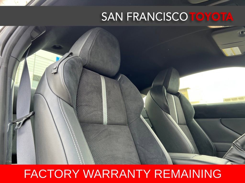 Used 2025 Toyota GR86 Premium w/ Performance Package image 16