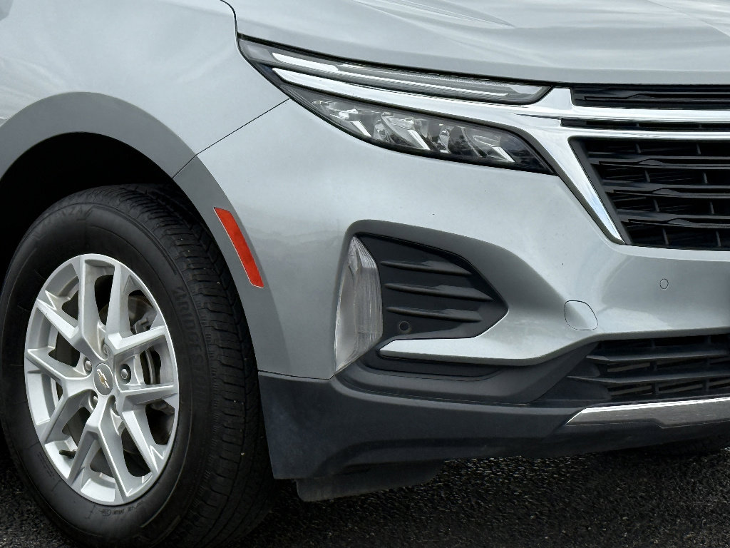 Used 2024 Chevrolet Equinox LT AWD/4WD image 2