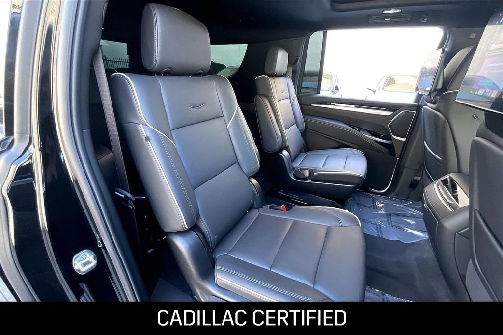 Used 2026 Cadillac Escalade ESV Sport w/ LPO, ONYX Package image 19