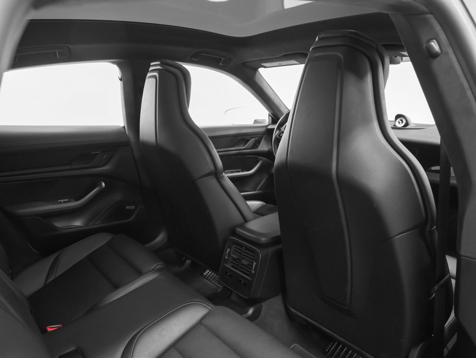 Certified 2021 Porsche Taycan Turbo image 30