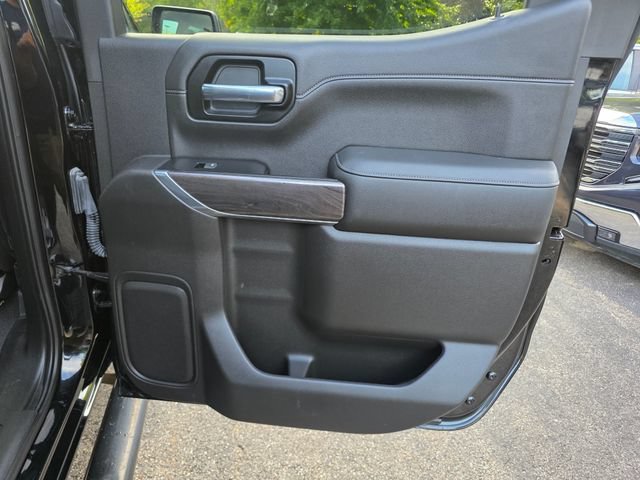Used 2019 Chevrolet Silverado 1500 LTZ w/ LTZ Plus Package AWD/4WD image 14