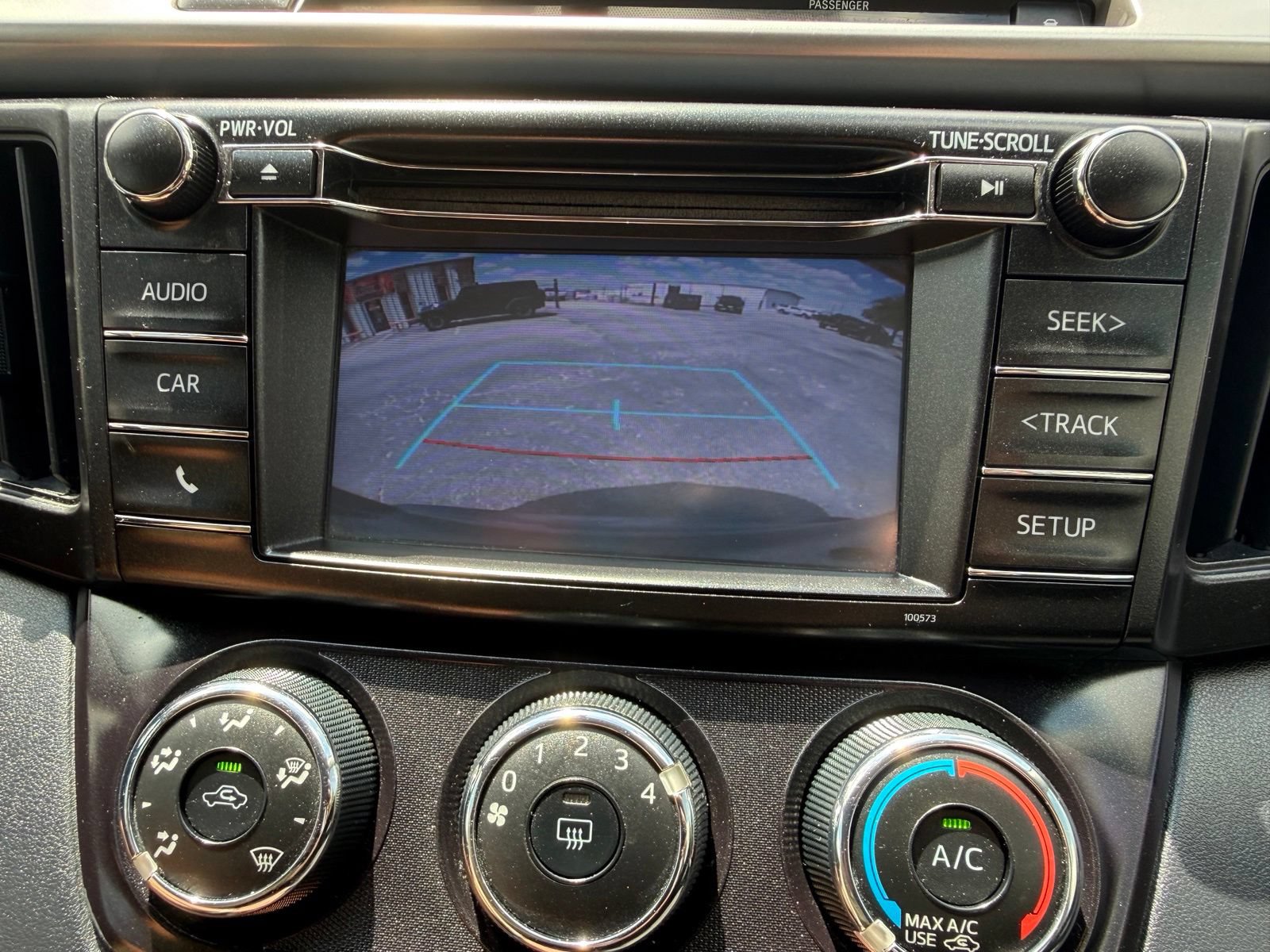 Used 2016 Toyota RAV4 LE FWD image 16