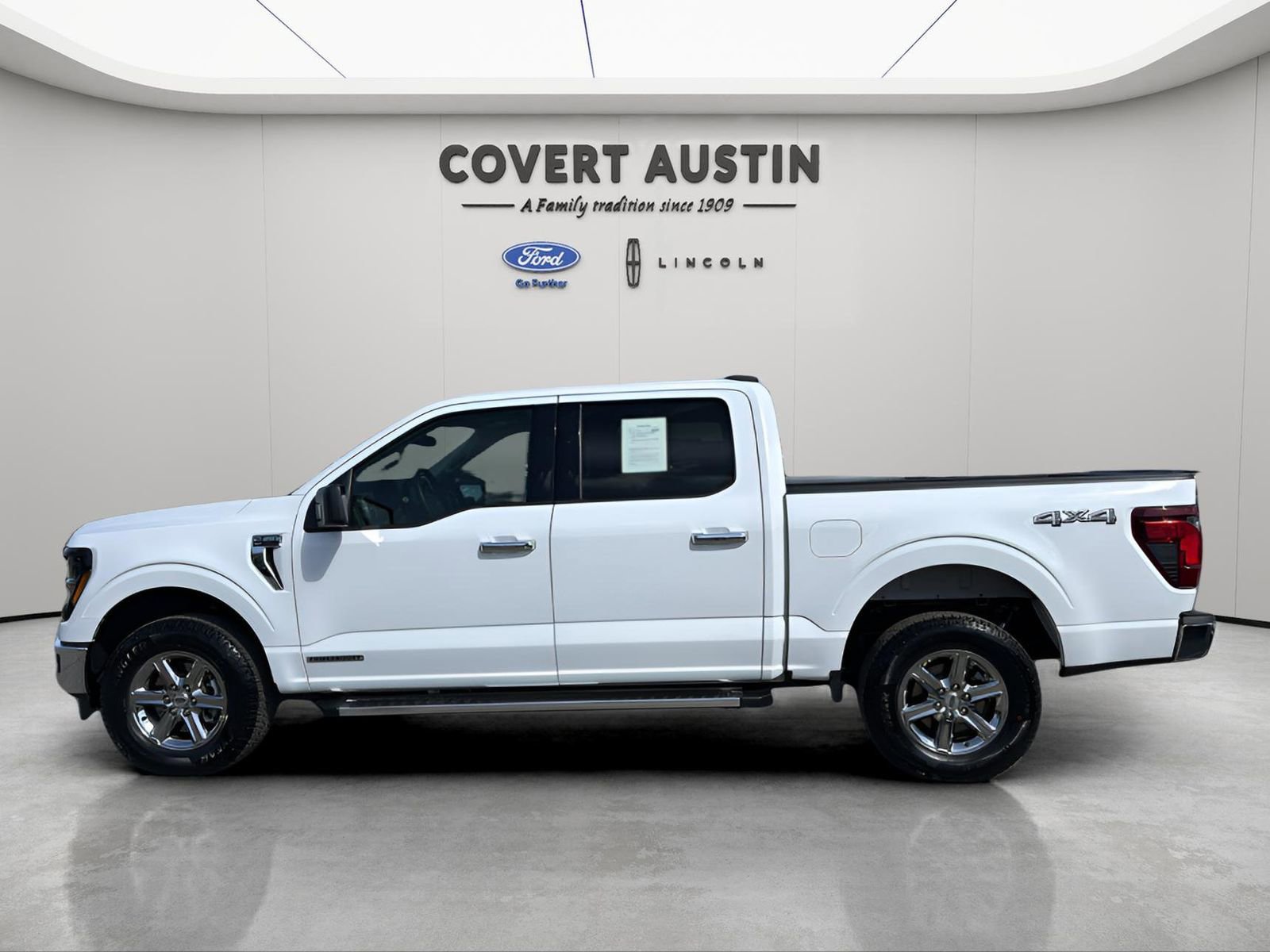 Used 2025 Ford F150 XLT w/ Equipment Group 301A Standard image 2