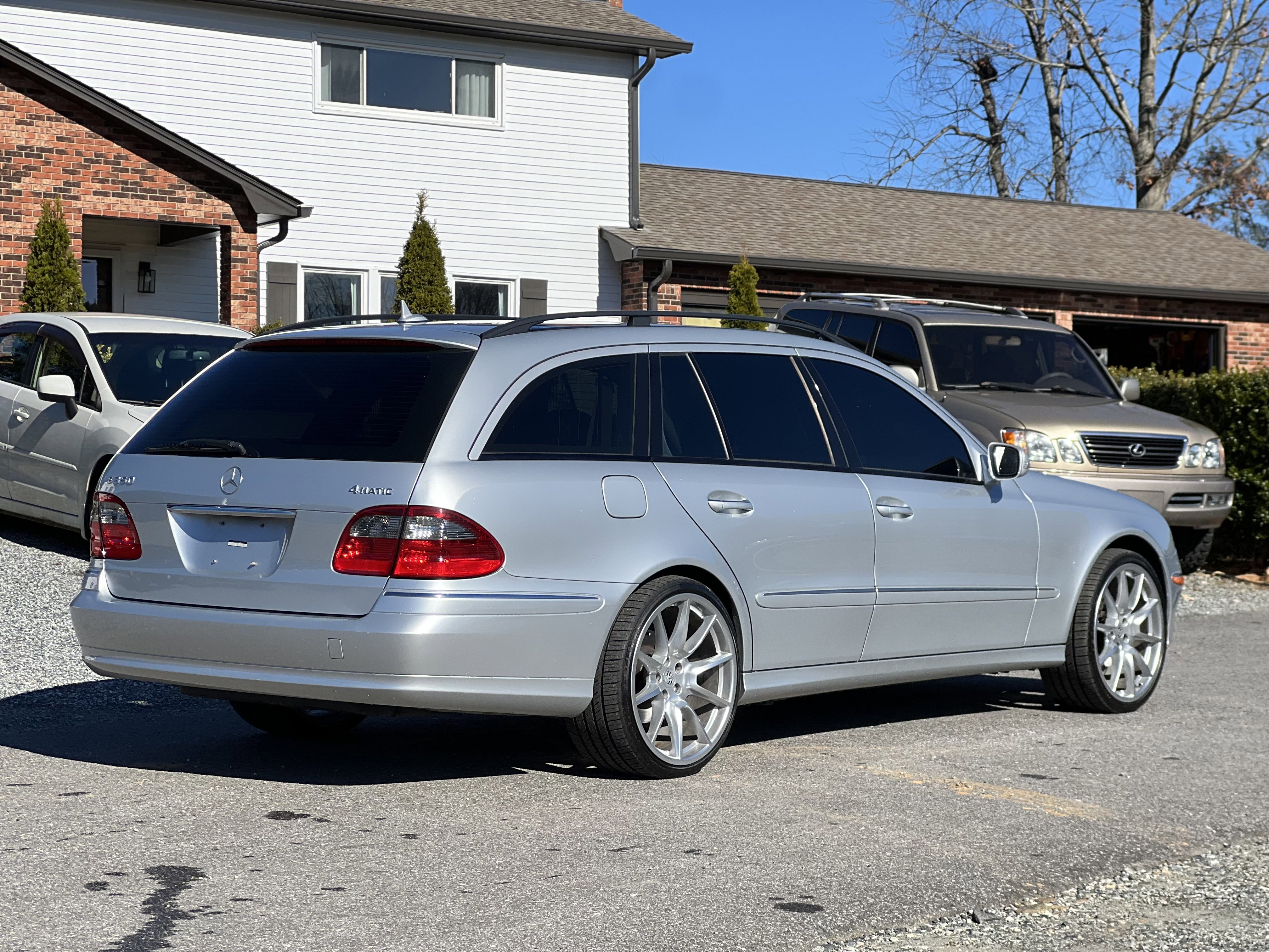 Used 2008 Mercedes-Benz E 350 4dr Wgn 3.5L 4MATIC image 3