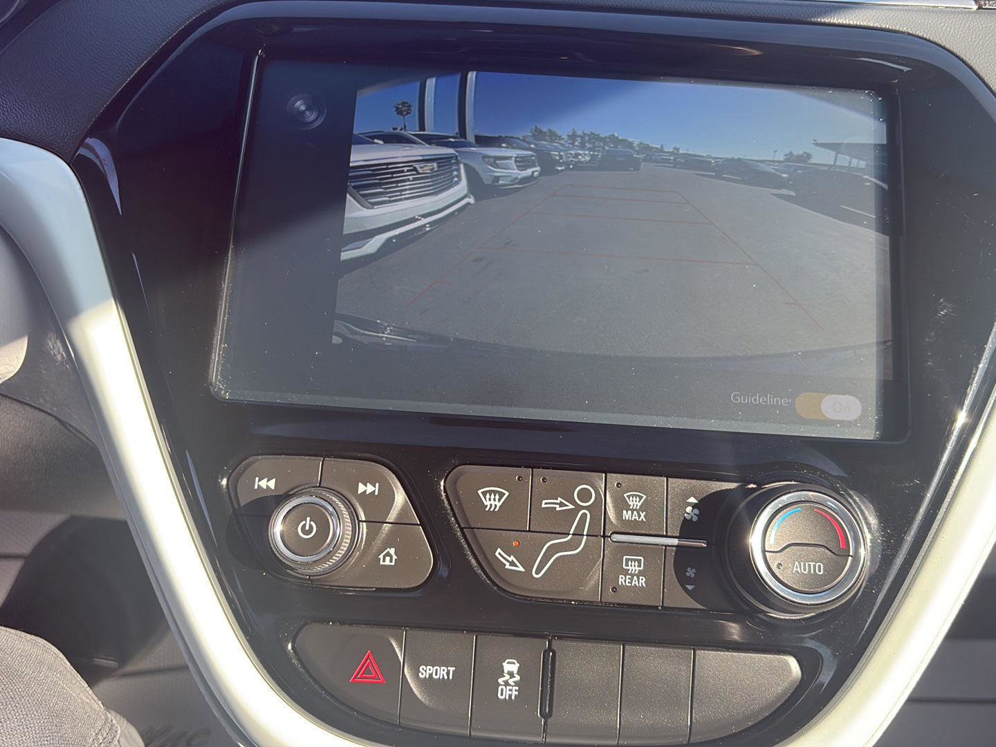Used 2020 Chevrolet Bolt LT FWD image 23