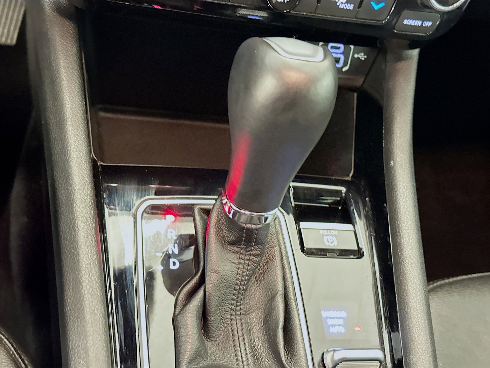 Used 2025 Jeep Compass Limited image 24