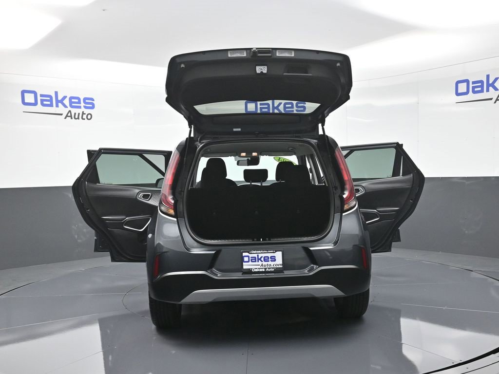 Certified 2024 Kia Soul LX w/ Option Group 015 image 52