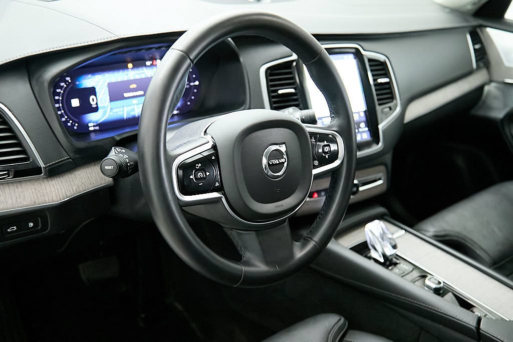 Used 2024 Volvo XC90 T8 Ultimate w/ Lounge Package AWD/4WD image 14