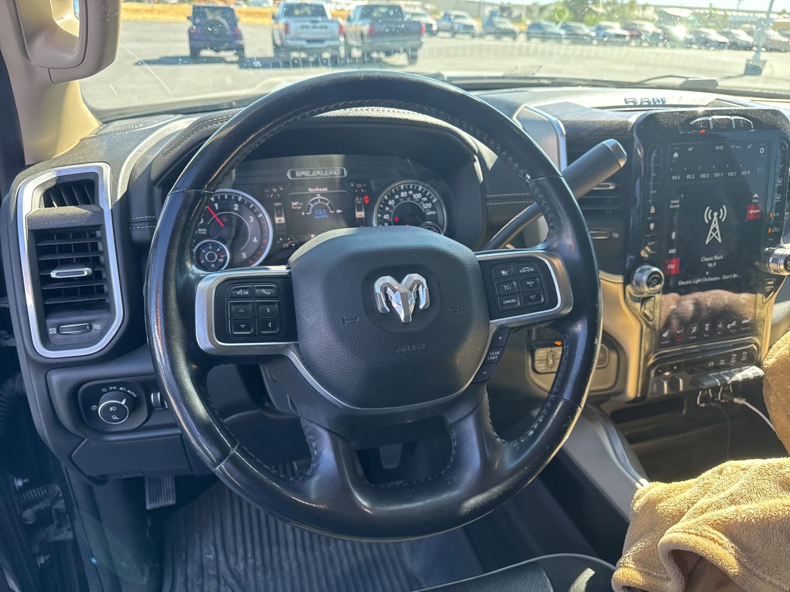 Used 2020 RAM 3500 Laramie AWD/4WD image 10