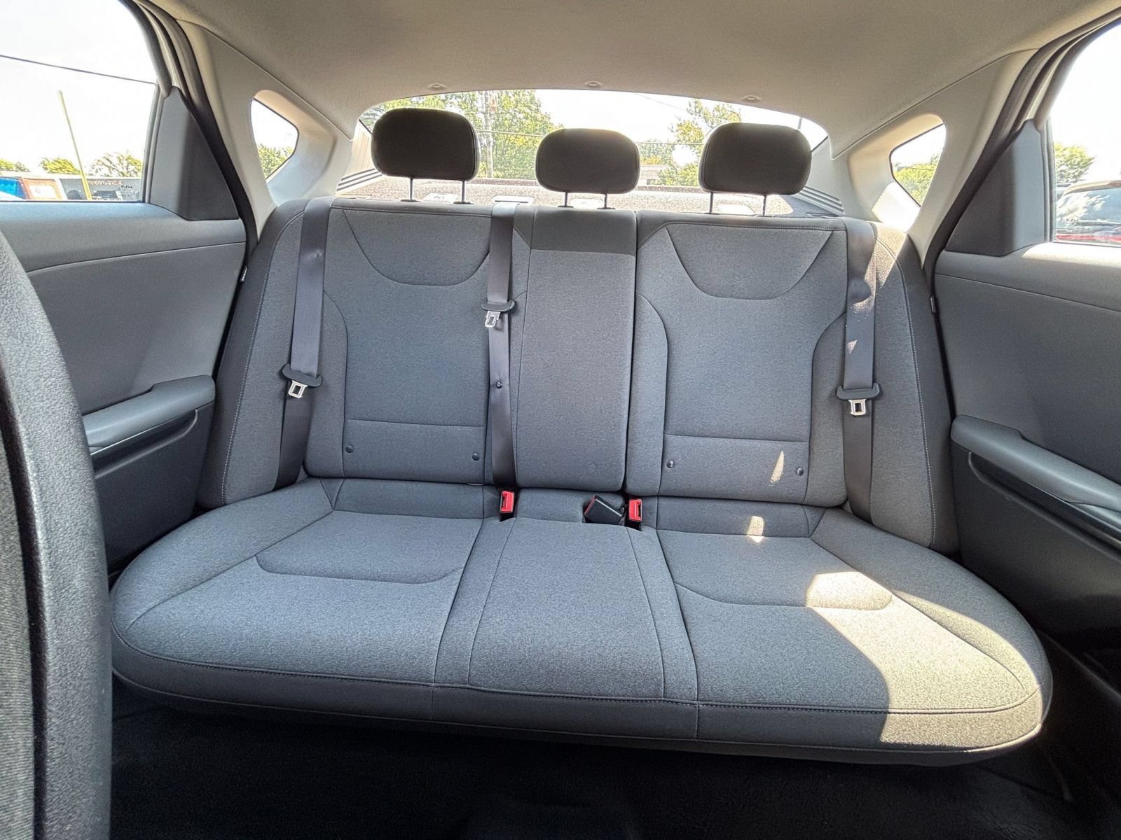 Used 2025 Kia K4 FWD image 36