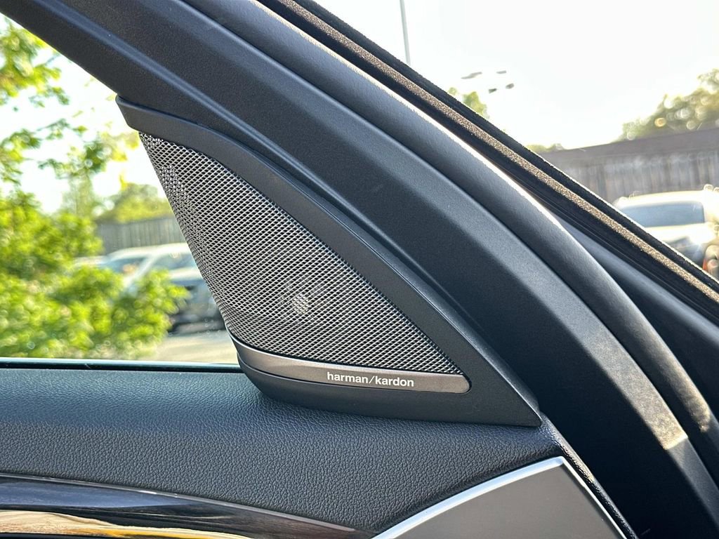 Used 2021 BMW 530i w/ Premium Package image 24