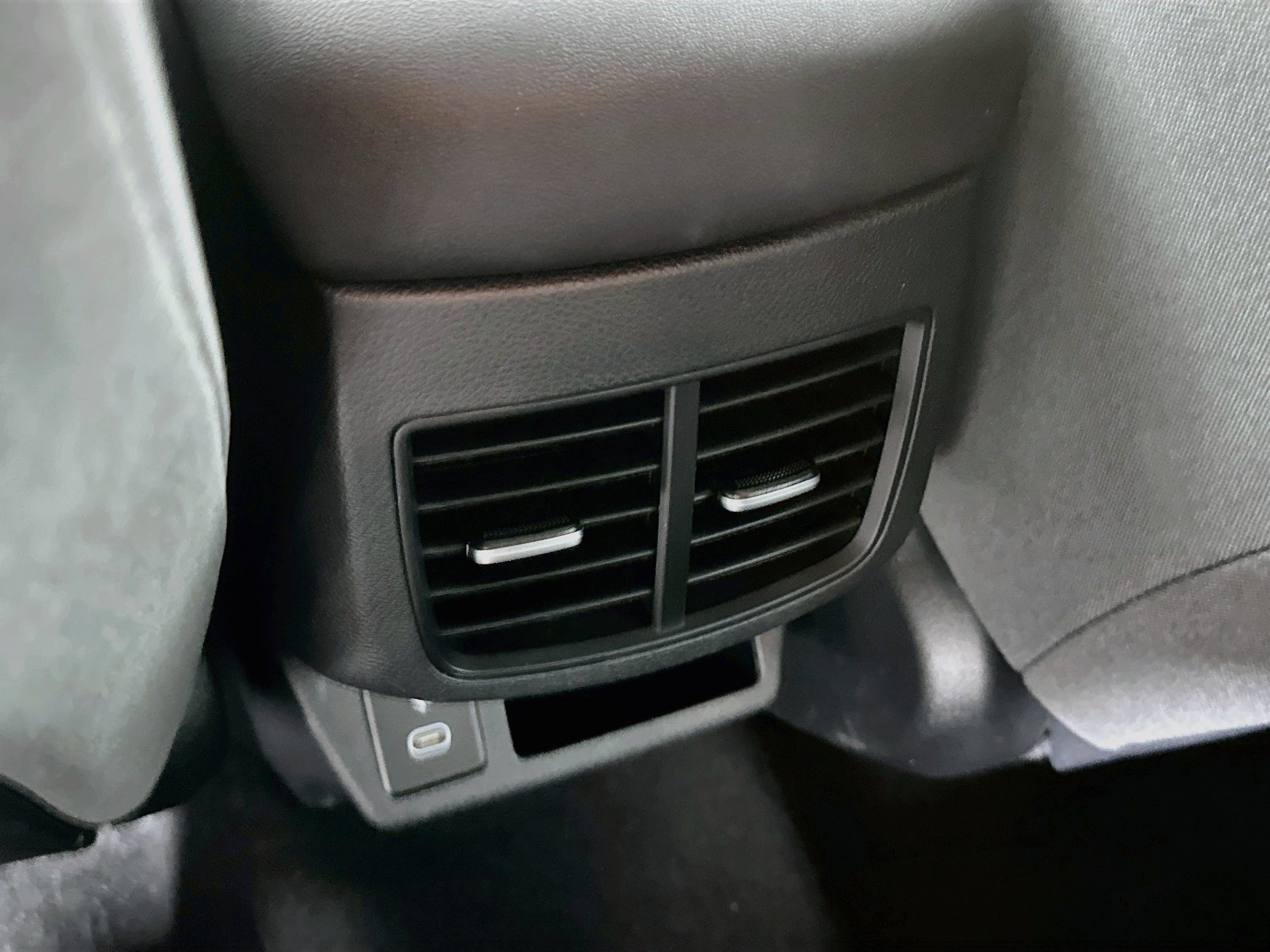 Used 2026 Kia Seltos LX FWD image 25