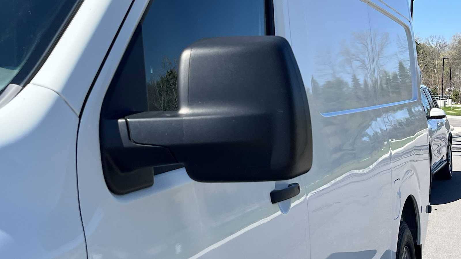 Used 2018 Nissan NV 2500 SV w/ Navigation Package RWD image 16