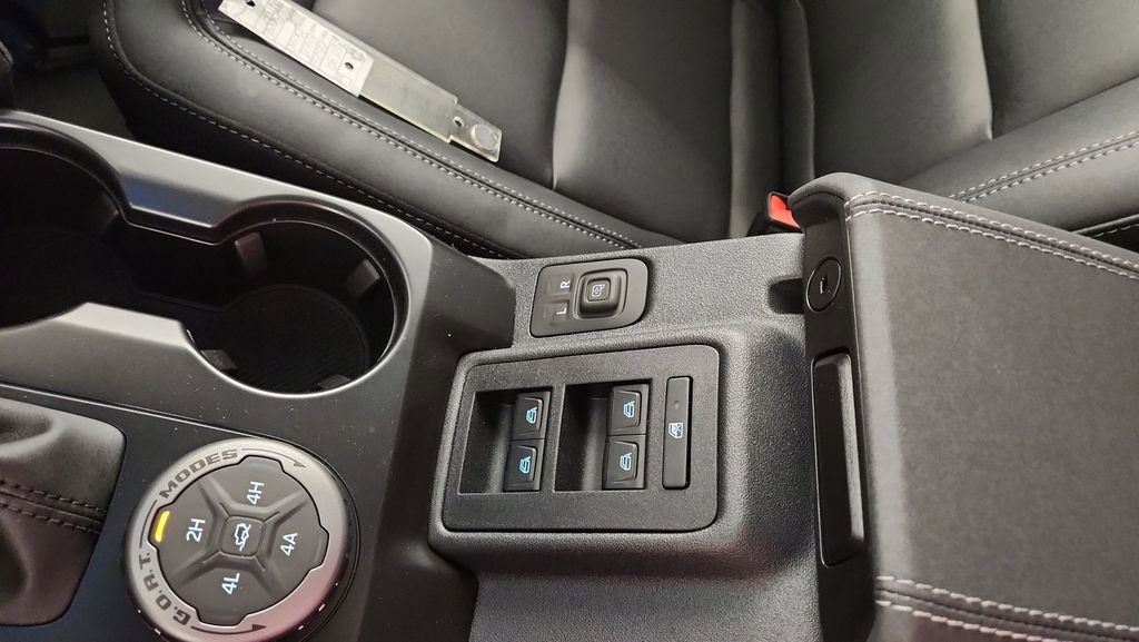 New 2026 Ford Bronco Badlands image 16