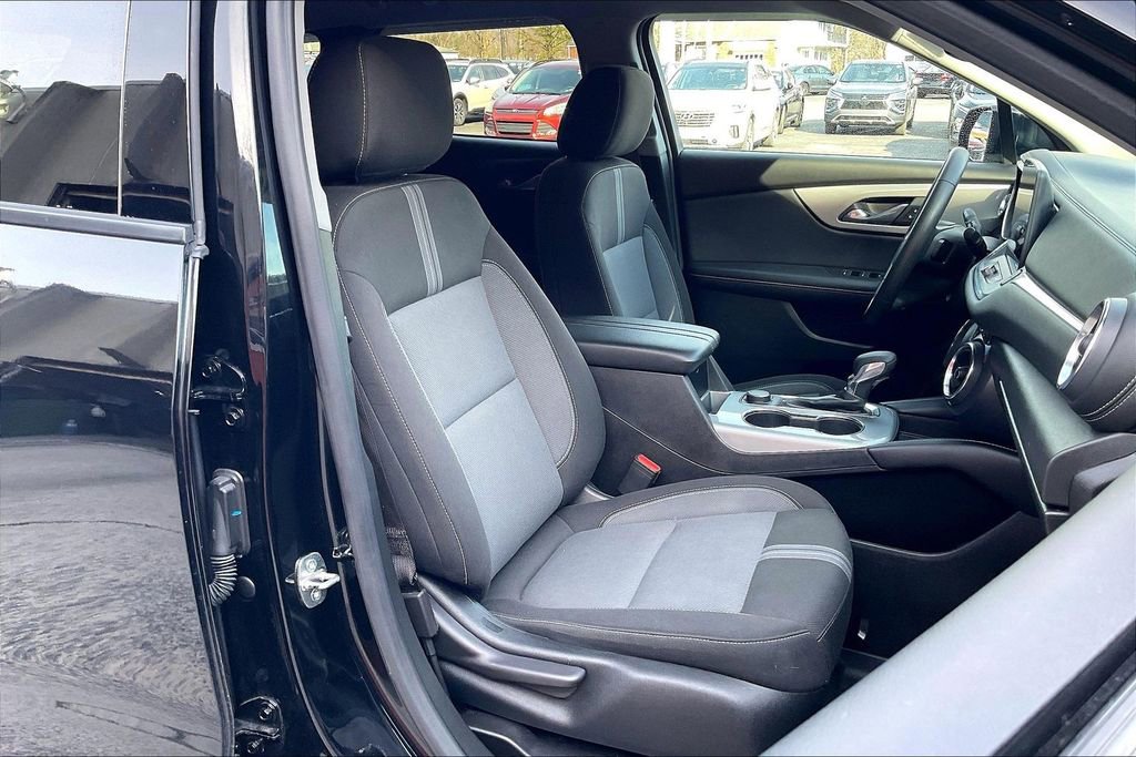 Used 2023 Chevrolet Blazer LT image 7